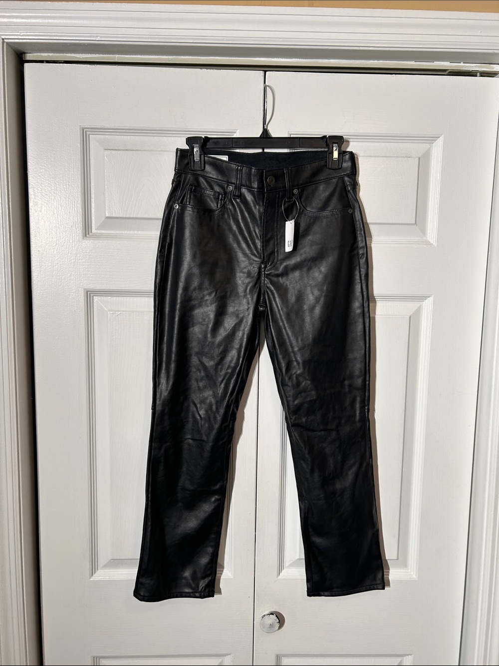 NWT GAP Faux Leather Petite Women's Ankle Jeans Sleek Straight Leg size 27 / 4P